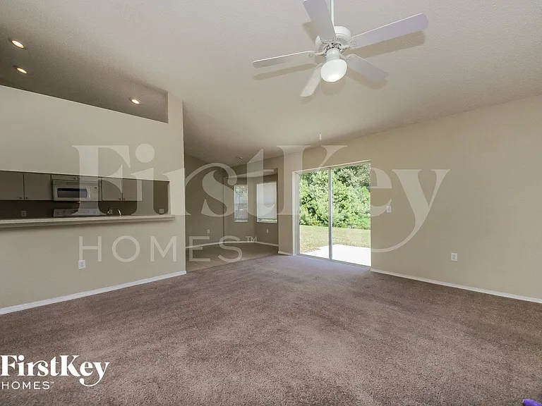 157 Oak Crossing Blvd — Photo 3