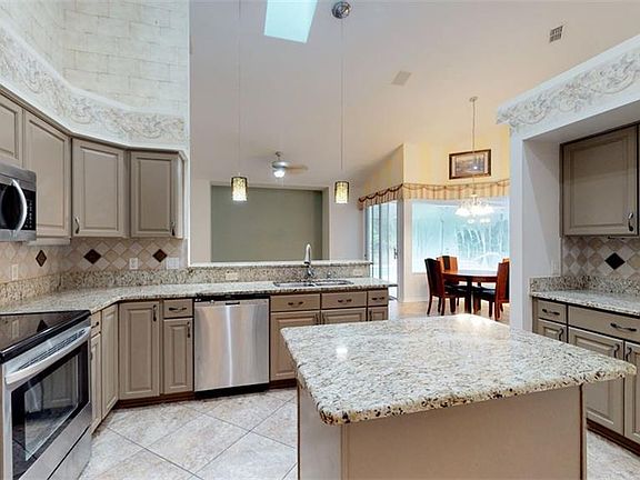 4th image of 4364 N Forest Lake Dr