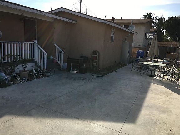 3rd image of 230 S 10th St