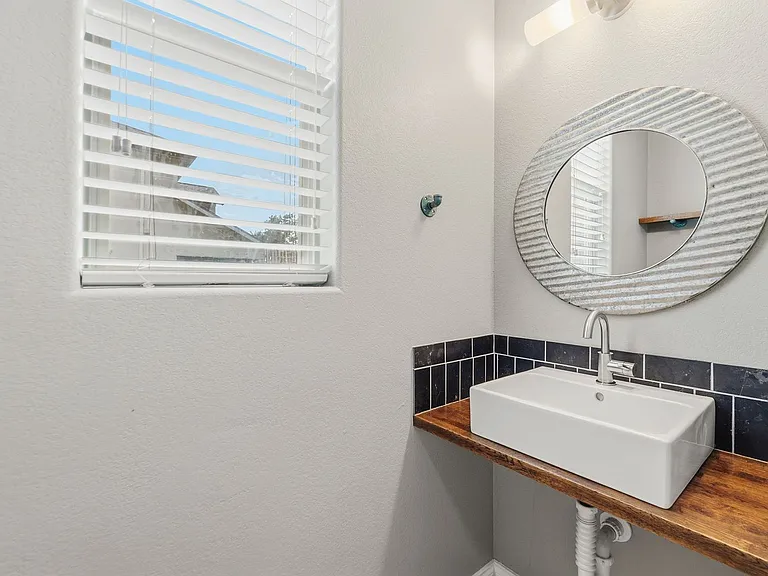 7312 Lookout Bluff Ter — Photo 20