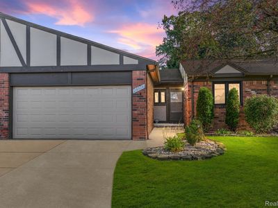 29504 Red Oak Dr, Warren, MI, 48092