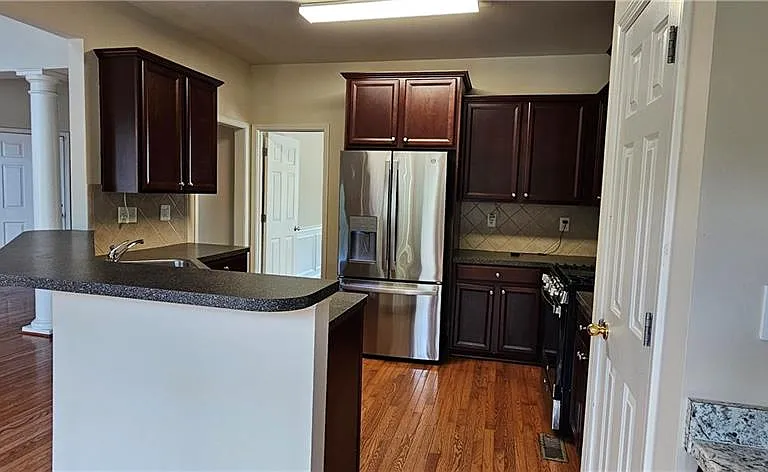 647 Maple Grove Way — Photo 11