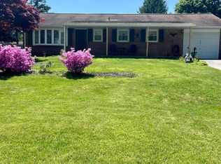 534 W Heatherfield Way, Red Lion, PA 17356