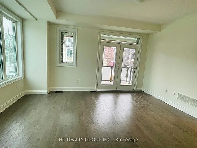 117 Thomas Frisby Jr Cres — Photo 11
