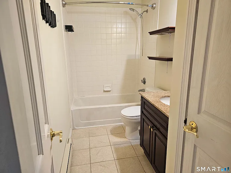 151 Shelter Rock Rd #68 — Photo 10