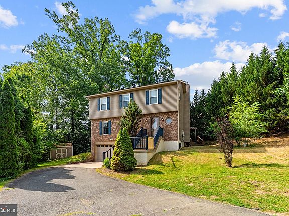 2nd image of 18252 Linton Ct