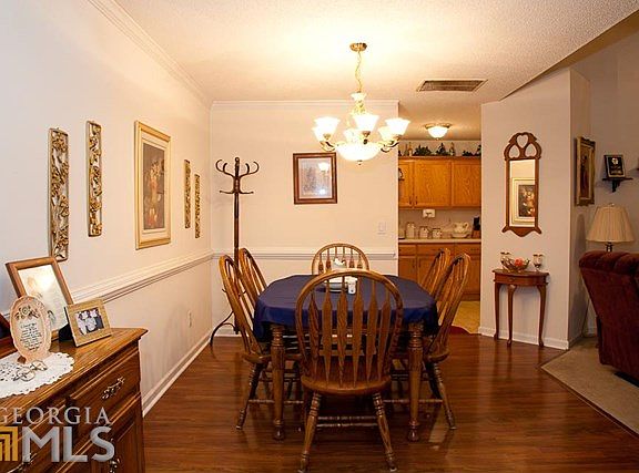3rd image of 3022 Camille Ln