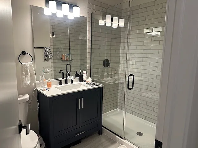 3204 N Clifton Ave #311 — Photo 8
