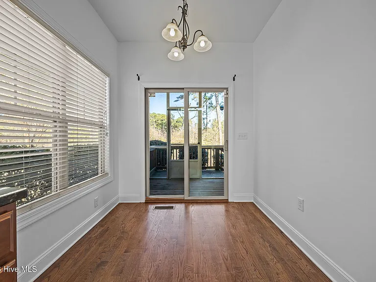 58 Cypress Cir — Photo 40