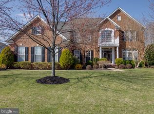 42522 Longacre Dr, Chantilly, VA 20152
