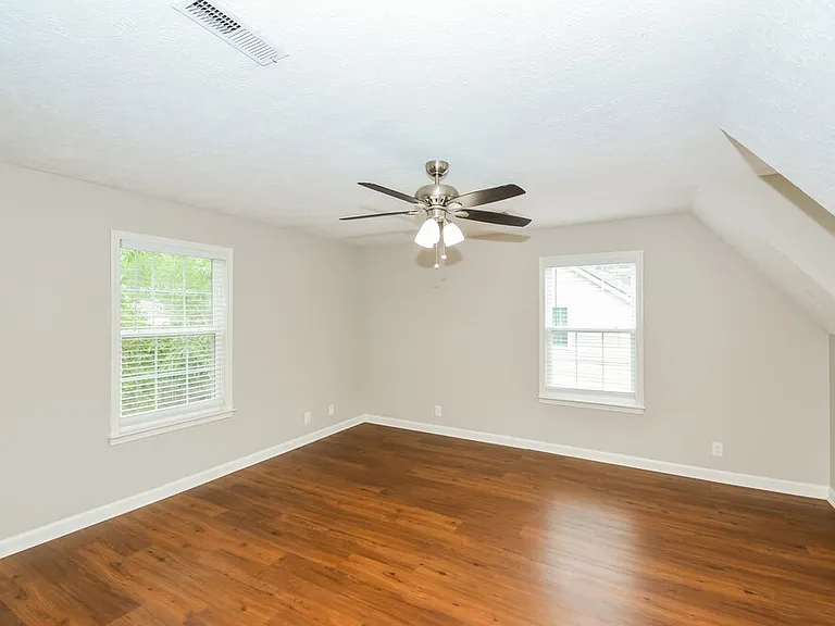 915 Buckhaven Dr — Photo 14