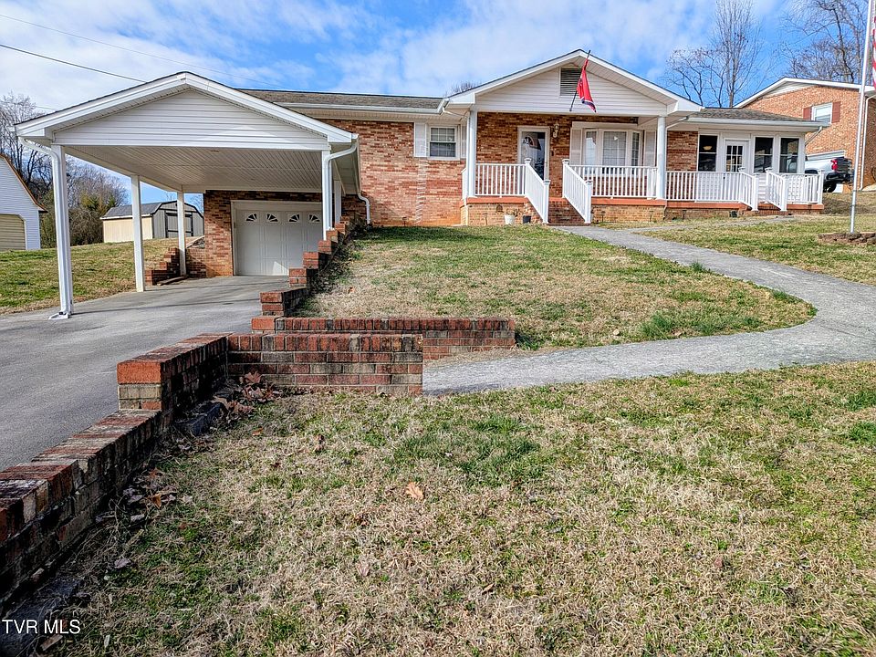 1st image of 205 Live Oak Dr