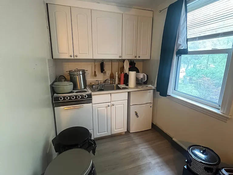 48 Kirkland St #4 — Photo 22