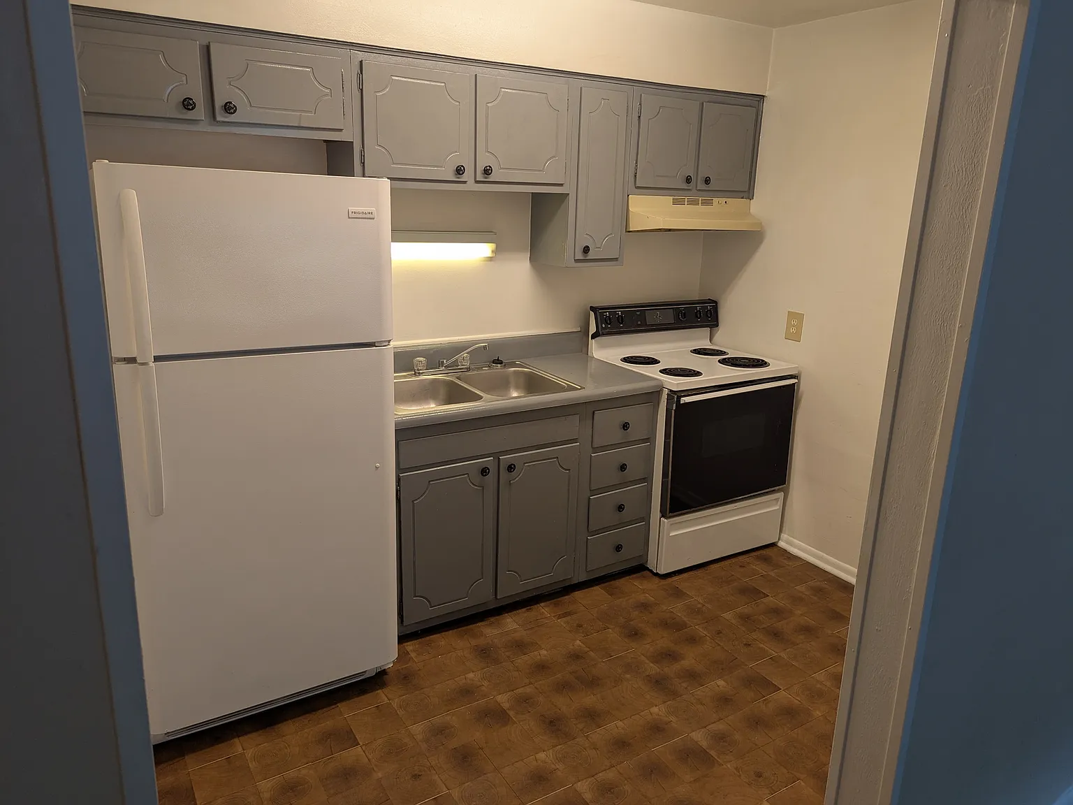 2 bed, 800 sqft, $1,100 — Photo 3