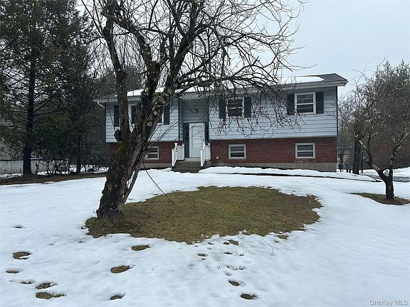 2nd image of 104 SUTTON PARK Road