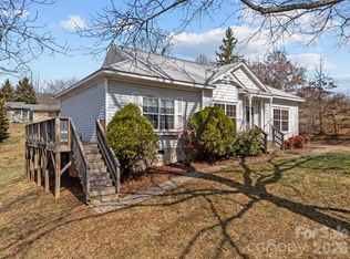 233 Thompson Cove Rd, Clyde, NC 28721