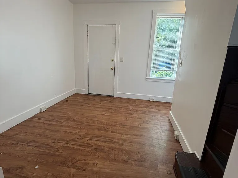 236 W Mifflin St — Photo 4