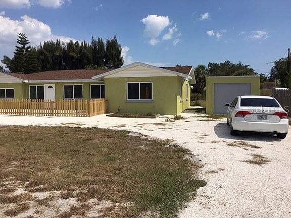 2nd image of 554 Poincianna Dr