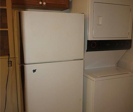 4th image of 12006 Mohawk Dr