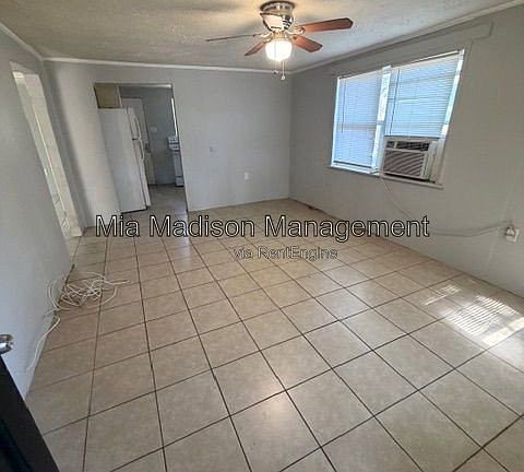 2nd image of 1017 Wexler St