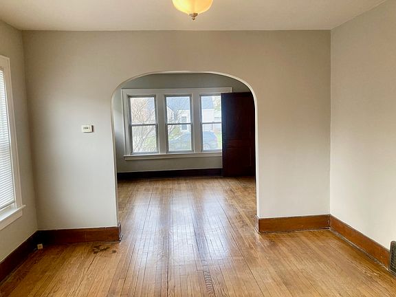 5th image of 332 Spencer St #1