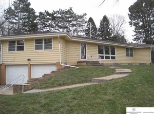 5527 Jaynes St, Omaha, NE 68104