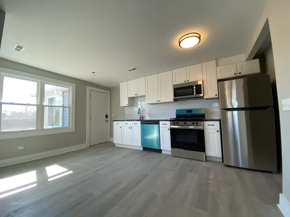 1542 Victoria Ave #5, North Chicago, IL 60064