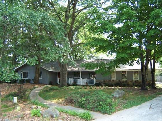 3rd image of 200 Beacon Tree Way