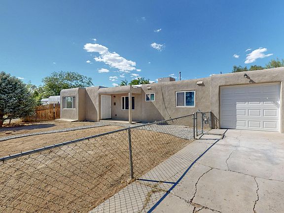 2nd image of 5509 Arvilla Ave NE