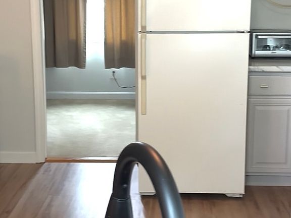 5th image of 66 Mitchell Hill Rd APT A