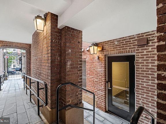 5th image of 1745 N St NW #408