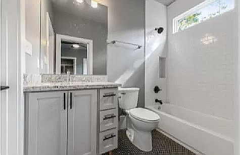 2nd image of 1012 Cadiz St