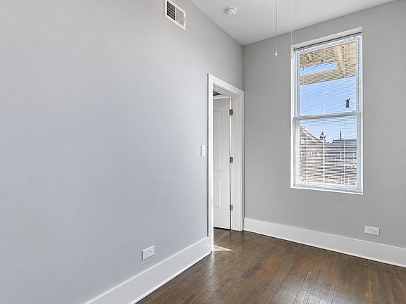 5th image of 2117 W 18th St #2R