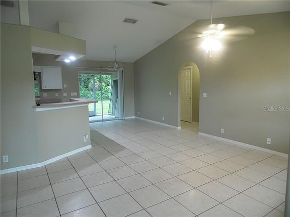 2nd image of 2614 S San Mateo Dr