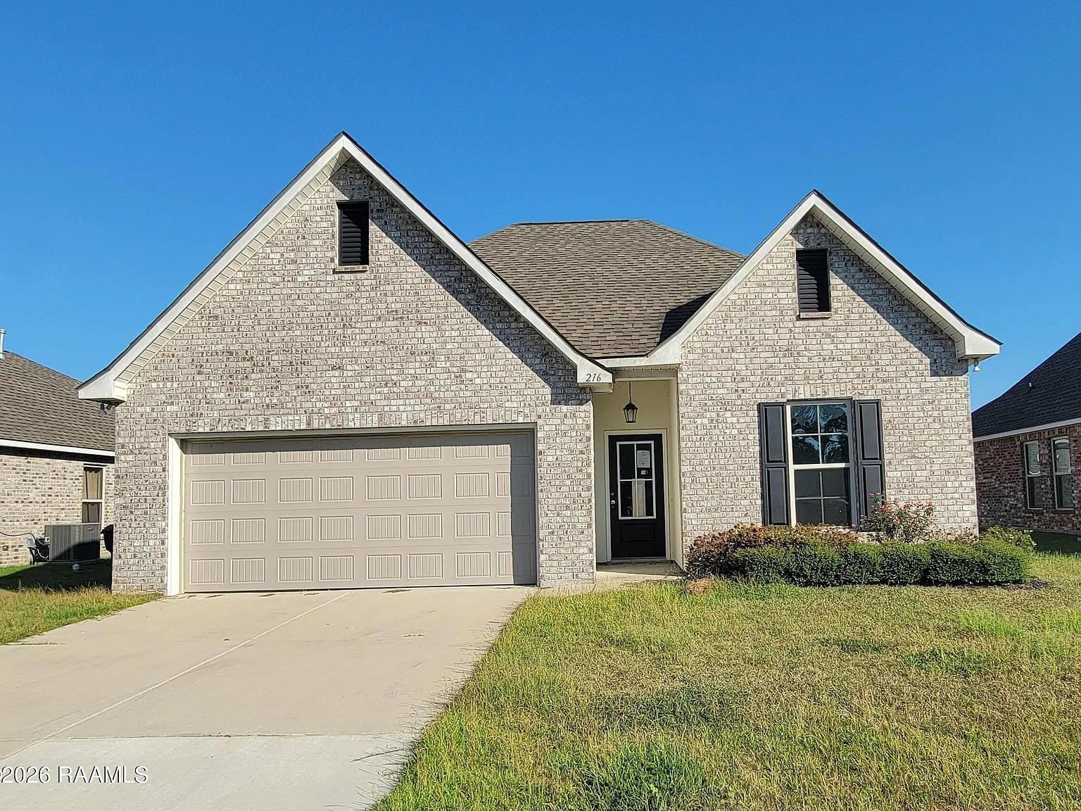 4 bed, 2092 sqft, $2,075 — Photo 1
