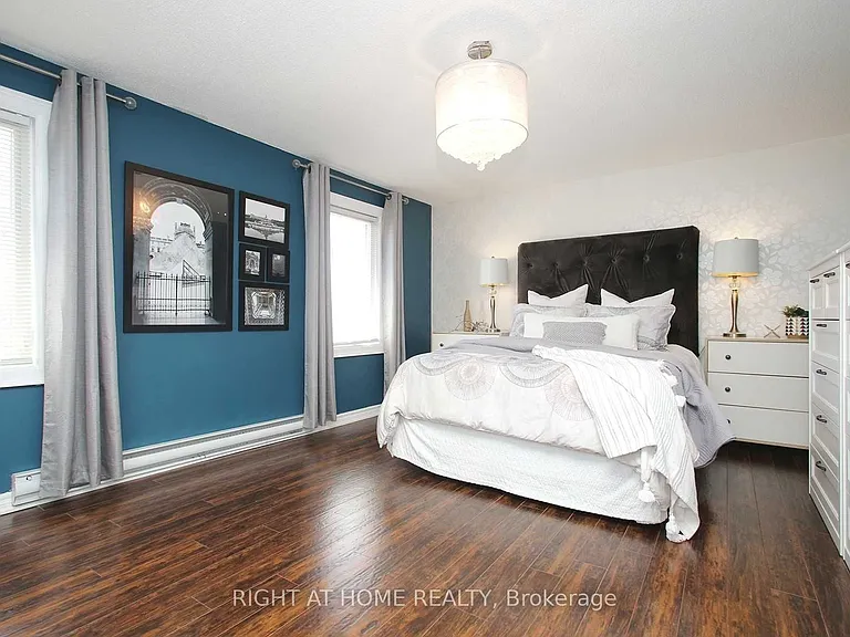 653 Dorchester Dr — Photo 14