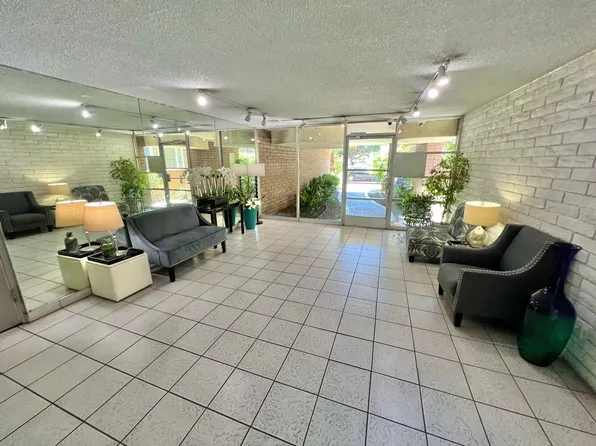 2055 E Broadway #206, Long Beach, CA 90803