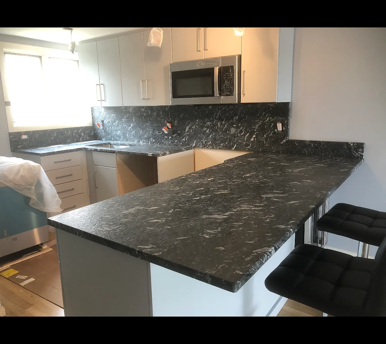1 bed, 1.5 bath, 1000 sqft, $2,900 — Photo 2