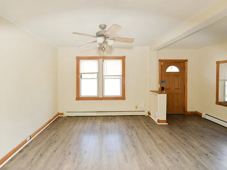 52 Kovar St — Photo 3