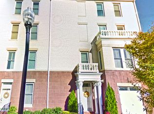 702 Diamond Ave #375, Alexandria, VA