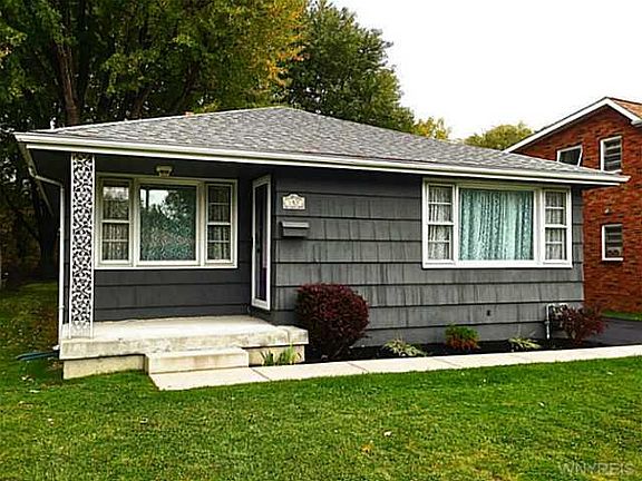 2nd image of 157 Iris Ave