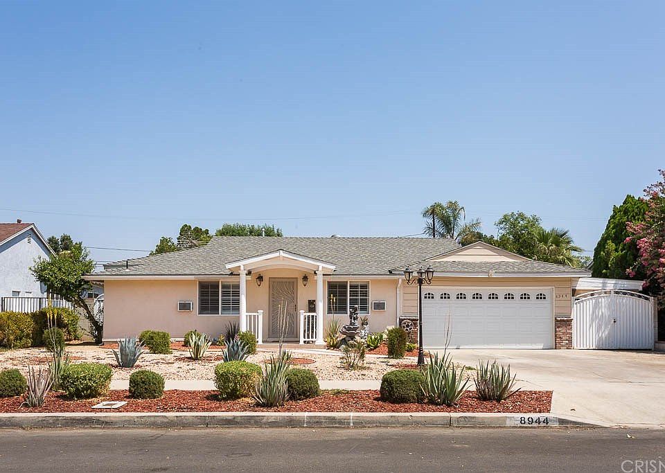 1st image of 8944 Sophia Ave