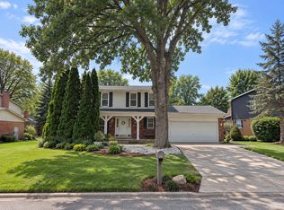 3117 Palm Aire Dr, Rochester Hills, MI 48309