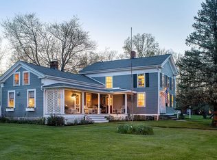 7622 Columbia Rd, Olmsted Falls, OH 44138