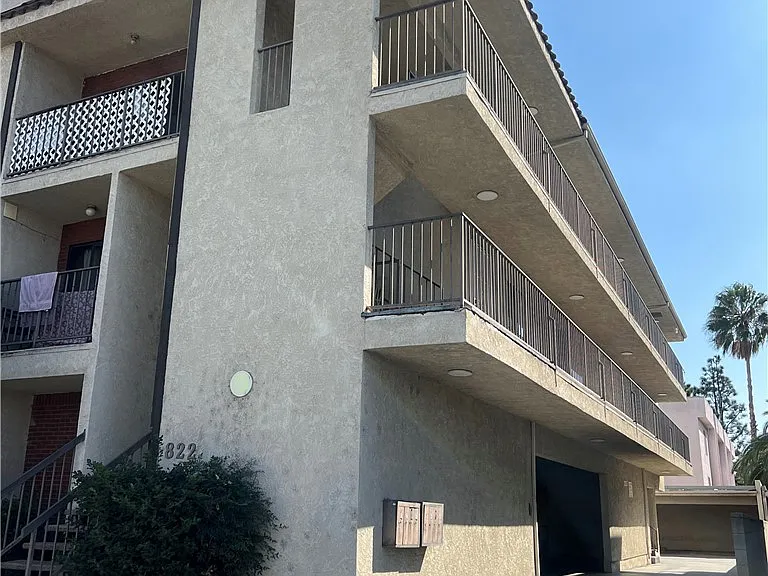 822 E Lomita Ave #5 — Photo 15