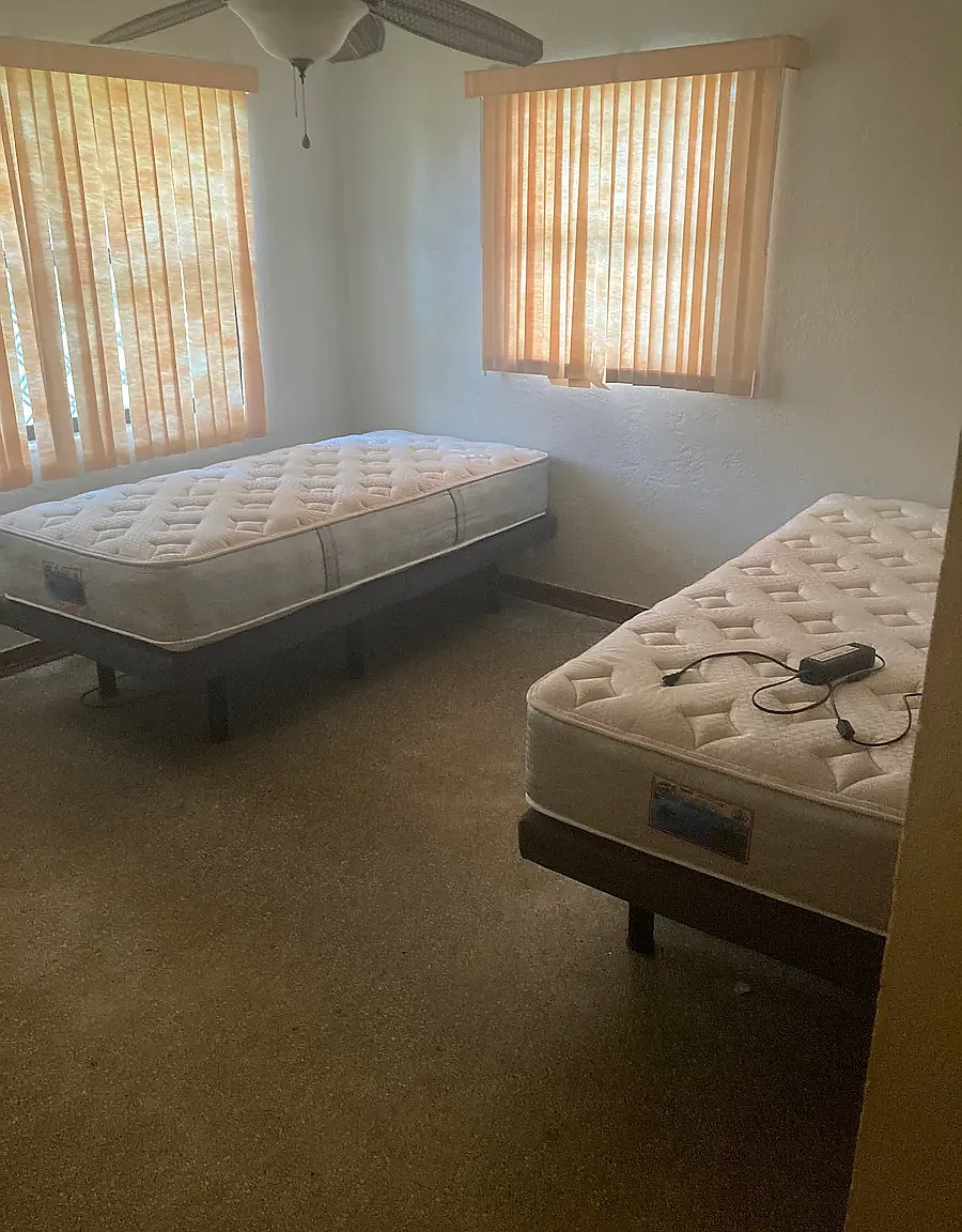 3 bed, 1380 sqft, $2,387 — Photo 1