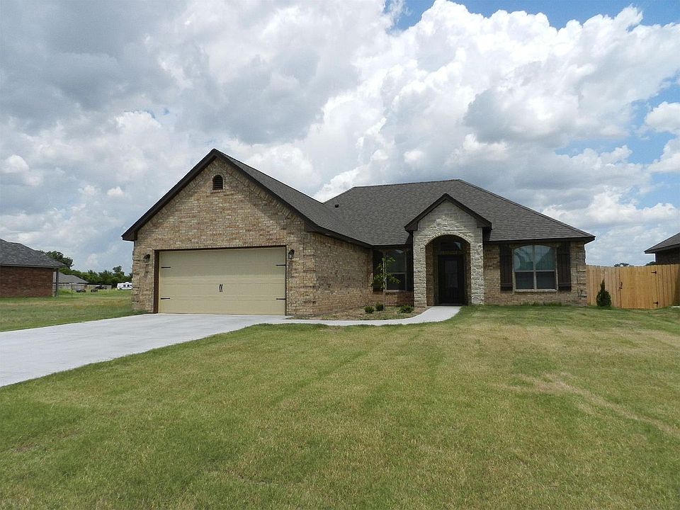 1st image of 407 N Mountain Meadow Dr