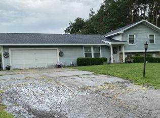 322 Maple Knoll Ln, Caro, MI 48723