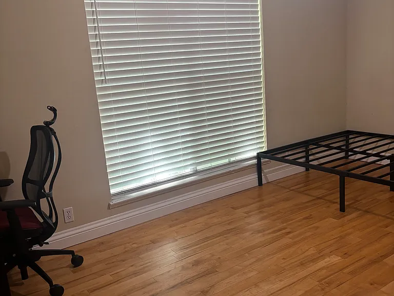 2075 Ascot Dr #120 — Photo 16