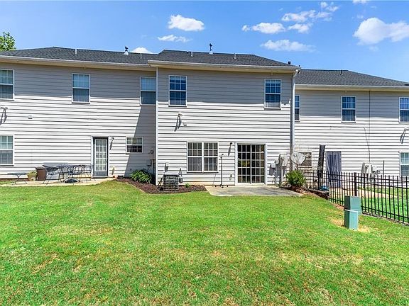 4th image of 1129 Montague Place Ct